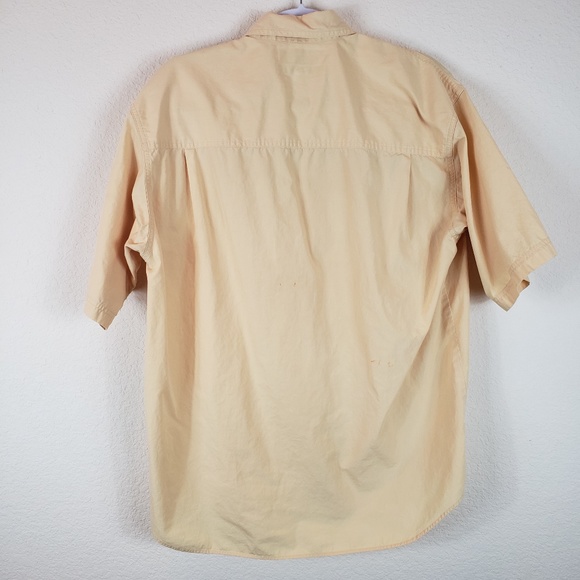 Columbia Short Sleeve Shirt Size: Medium - Picture 6 of 6